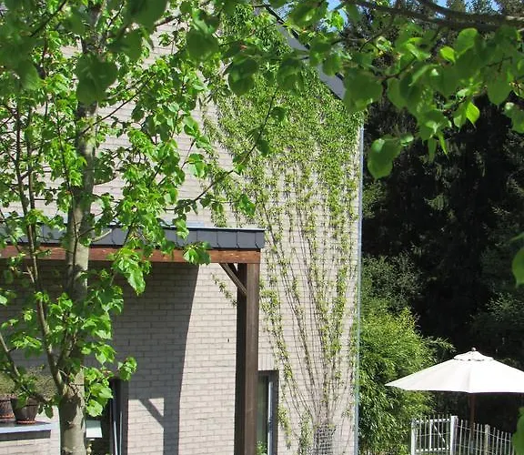 La Paresse Bed & Breakfast